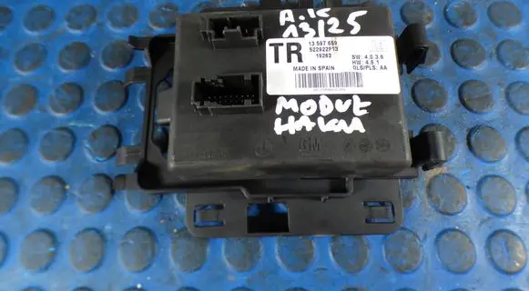 Opel Astra K Tow bar trailer control unit/module 13597659 19262 522922F13