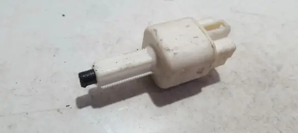 Toyota Avensis T250 Brake pedal sensor switch