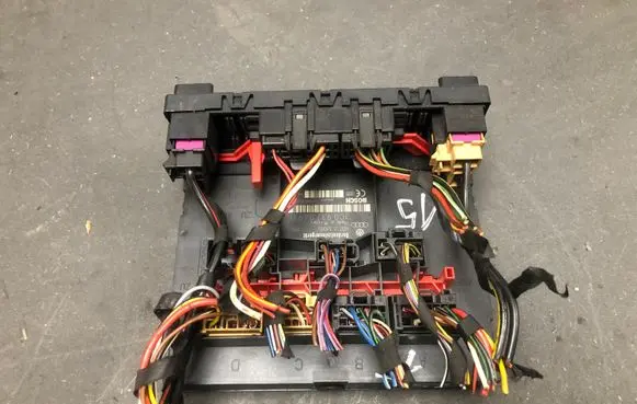 Volkswagen PASSAT B6 Comfort/convenience module 3C0937049D