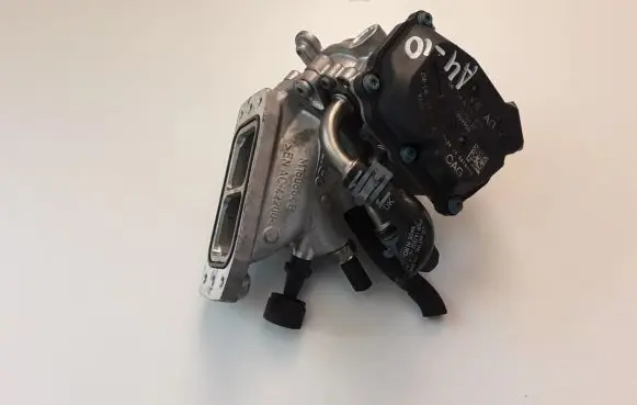 Audi A5 8T 8F Throttle valve 04L128063T