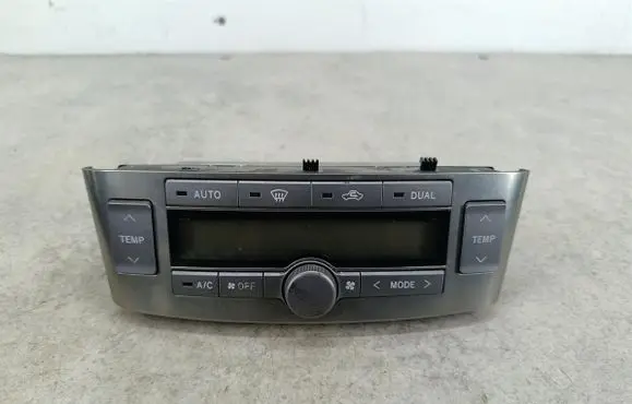 Toyota Avensis T250 Climate control/heater control trim 5590005160