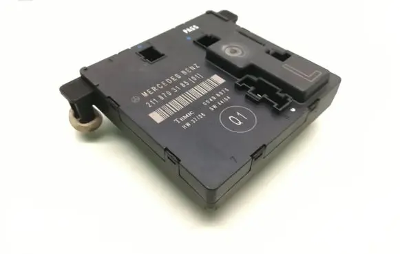 Mercedes-Benz E W211 Door control unit/module 2118703185 00406075