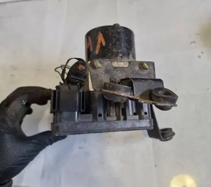 Seat Leon (1M) ABS Pump 1C0907379L