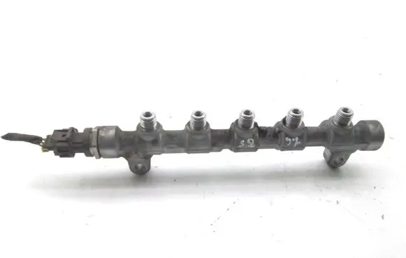 Hyundai i30 Fuel main line pipe 00530C330147 0445214181