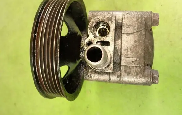 Volvo S70 V70 V70 XC Power steering pump
