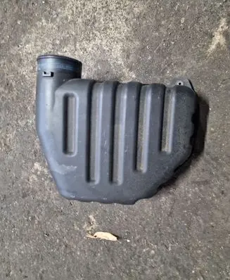 Chevrolet Captiva Air filter box cover 