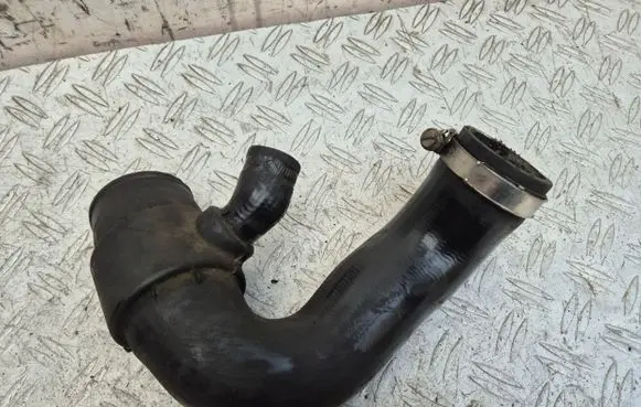 Audi A4 S4 B7 8E 8H Intercooler hose/pipe 8E0145832S
