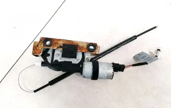 Volkswagen Phaeton Seat adjustment motor 8903000