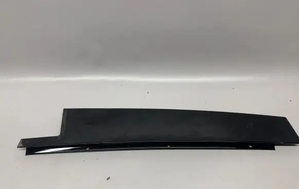 Mercedes-Benz ML W166 Front door glass trim molding A1666900587