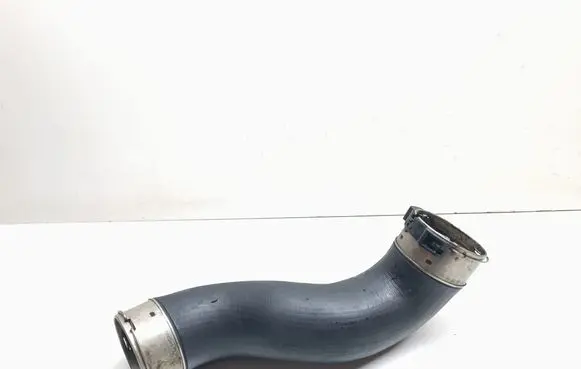 BMW 5 F10 F11 Intercooler hose/pipe 8516509