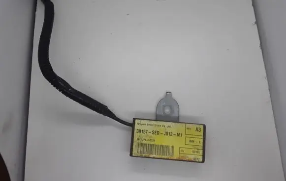 Honda Accord Aerial antenna amplifier 39157SEDJ012M1 1411JPC 39157SED