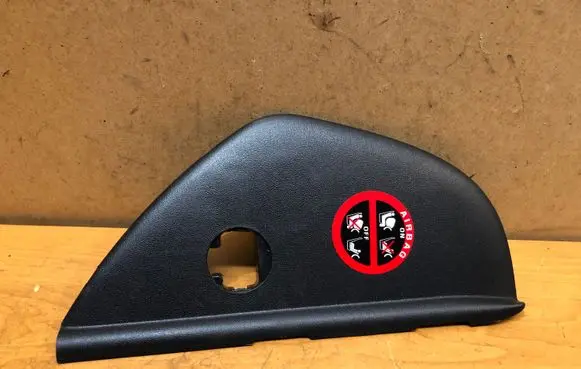 Hyundai i30 Dashboard side end trim 847182L000
