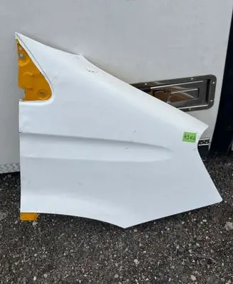 Iveco Daily 4th gen Fender 