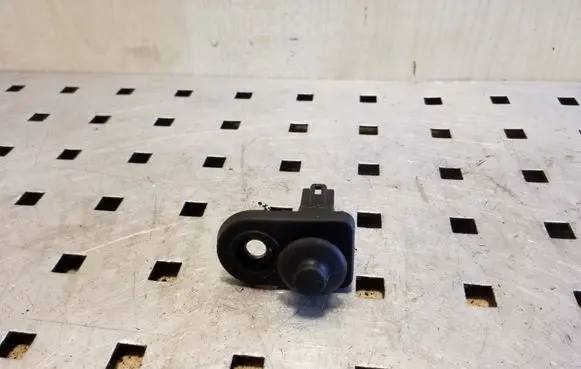 Hyundai i40 Front door sensor 