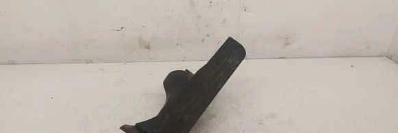 Volkswagen PASSAT B6 Accelerator throttle pedal 1K1721503L 6PV00860000
