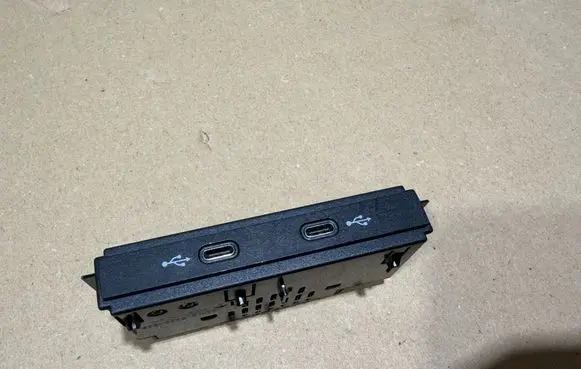 Cupra Formentor USB socket connector 5NA035736