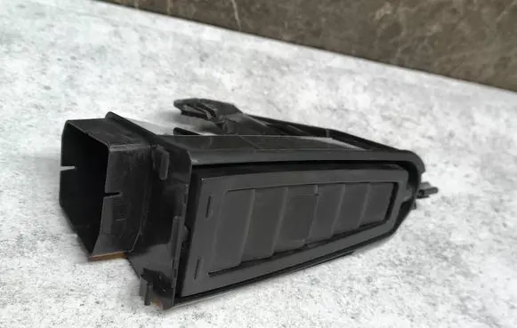 Citroen C4 Grand Picasso Rear air vent grill 9657691477