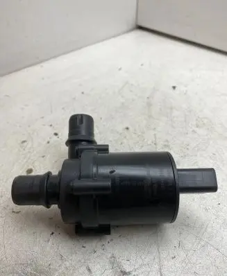 Peugeot 3008 I Electric auxiliary coolant/water pump 9674357480