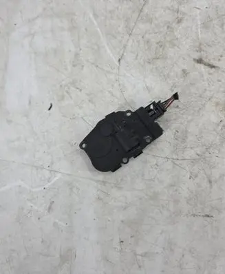 Mercedes-Benz ML W164 Air flap motor/actuator EFB336 28062006 929888G