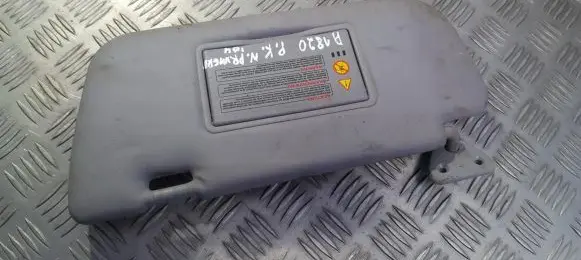 Nissan Primera Sun visor