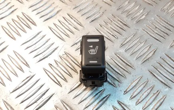 Nissan Pathfinder R51 Seat heating switch