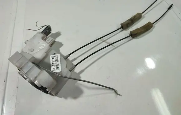 Subaru Legacy Front door lock 