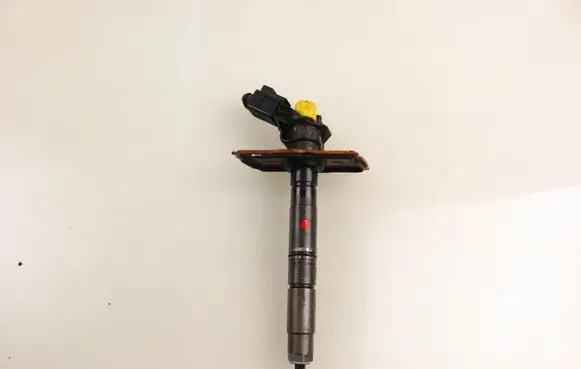 Audi A4 S4 B8 8K Fuel injector 059130277AR