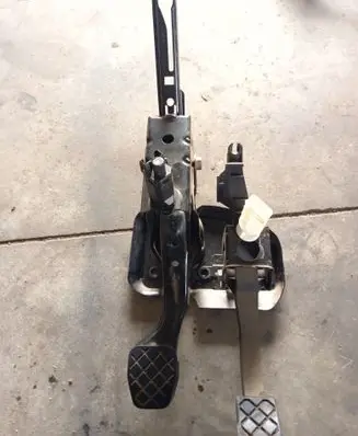Audi A3 S3 8L Brake pedal 10171057l 1j0721651 1j1721130c