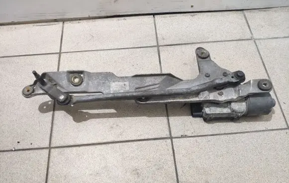 Volkswagen Phaeton Front wiper linkage and motor 3D1955602 3D1955120A