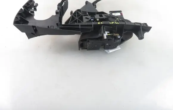 Volvo V50 Front door lock 30699446