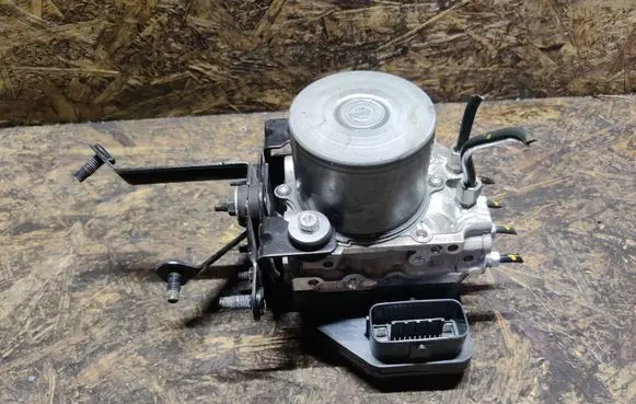 Infiniti Q70 Y51 ABS Pump 1330002240 476603GN0A