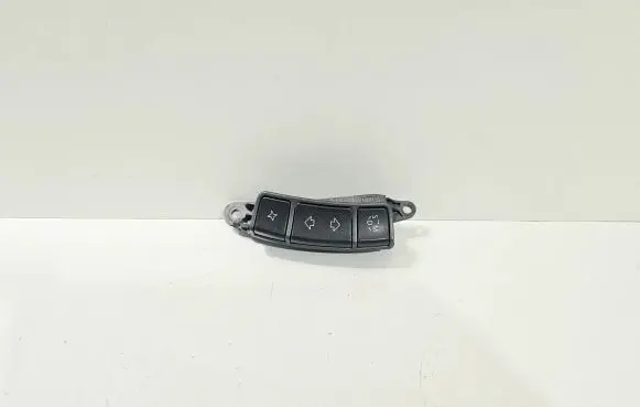 Steering wheel buttons/switches