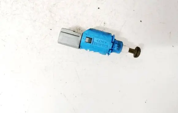 Renault Megane II Brake pedal sensor switch 8200168239B