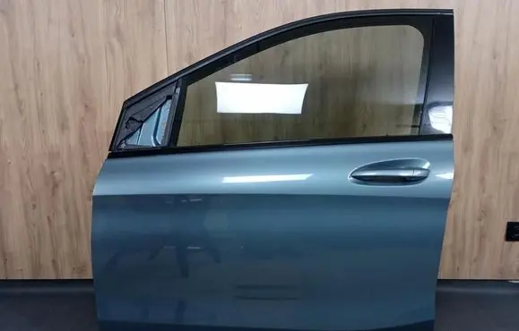 Mercedes-Benz B W246 W242 Front door 