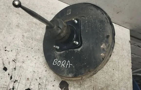 Volkswagen Bora Master brake cylinder 21027099