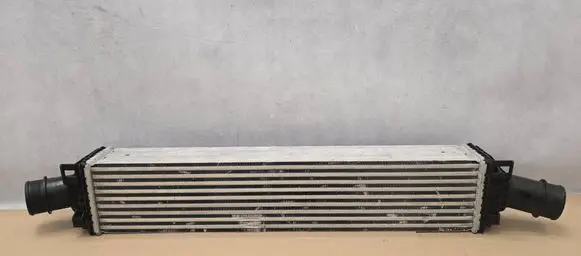 Audi A5 Intercooler radiator 8W0145805A 8D7255000