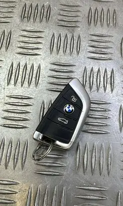 BMW 2 F45 Ignition key/card 