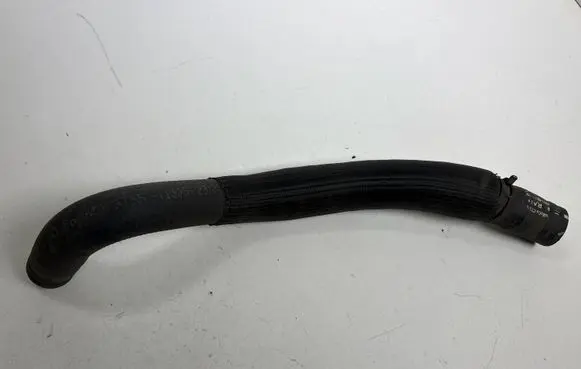 Ford Mustang VI Engine coolant pipe/hose FR338B273AD