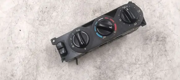 Mercedes-Benz ML W163 Climate control unit 1638300185