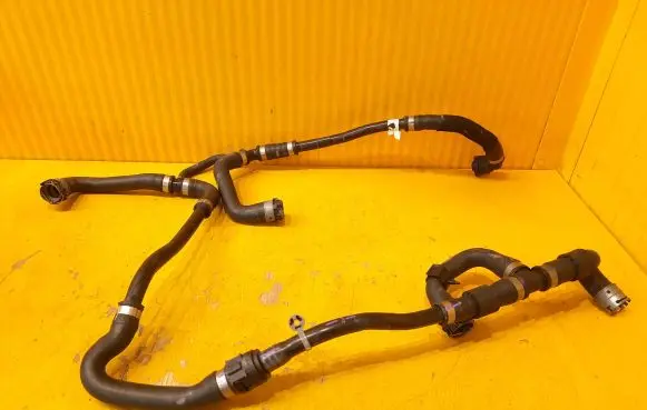 Mercedes-Benz GLE W167 Engine coolant pipe/hose A1675001802 A1675001902