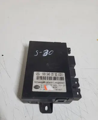 Mercedes-Benz C W203 Air suspension control unit module (rear) 1695452032 5DS00876900
