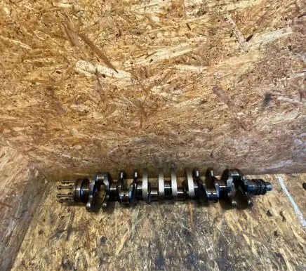 Mercedes-Benz E W124 Crankshaft 