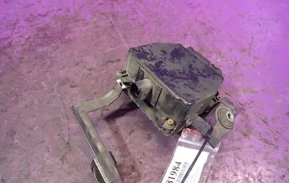 Skoda Octavia Mk2 (1Z) Vacuum valve 