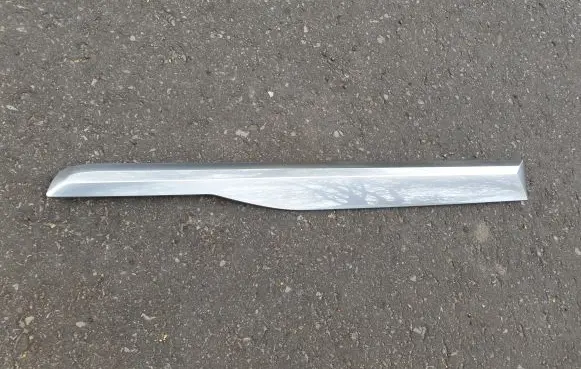Hyundai Santa Fe Rear door trim (molding) 87735S1100 87731S1200SCR