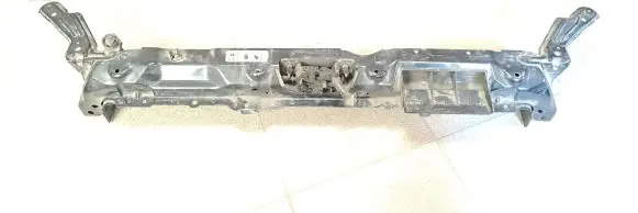 Hyundai i30 Top upper radiator support slam panel
