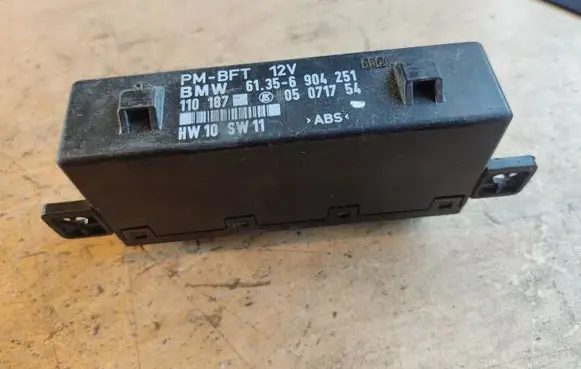 BMW 5 E39 Door control unit/module 61356904251 6904251