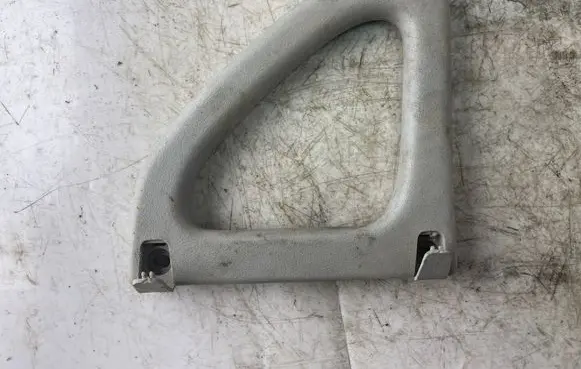 Mitsubishi Pajero Sport I Front interior roof grab handle Mb692704