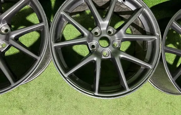 Tesla Model 3 R18 alloy rim 104426100A