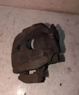 Audi A5 Sportback 8TA Front brake caliper