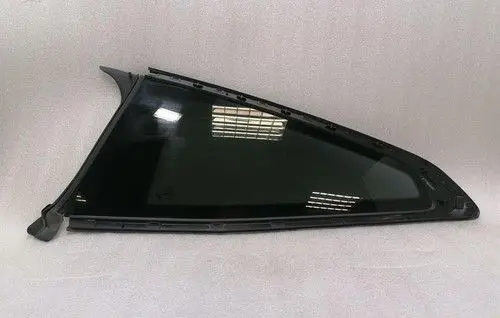 BMW M4 G82 G83 Rear door window glass 7482715